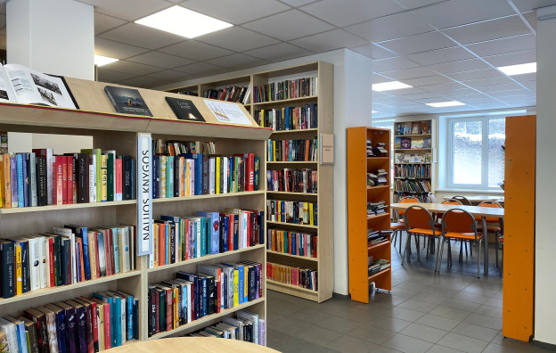 Raudondvario biblioteka-5992b75db13ec509d291ae74c7b30797.jpg